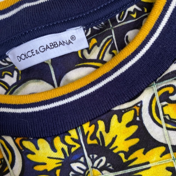 Boys’ Dolce & Gabbana Blue and Yellow Majolica T-Shirt & Shorts - Picture 6 of 6